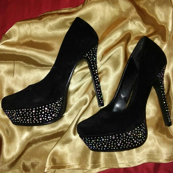 🔥 Wild Diva🔥 faux suede and rhinestone Heels - Picture 2 of 4